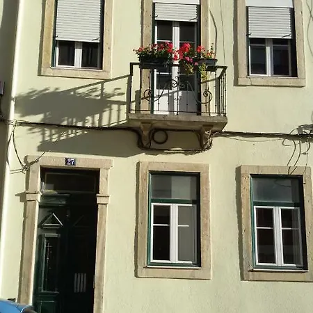 Private Garden Retreat In Historic *