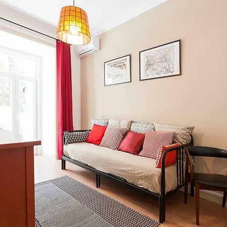 דירה Sunny Orange Garden In ליסבון