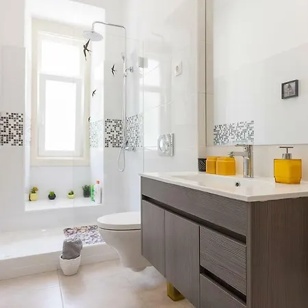 Sunny Orange Garden In Appartement Lisboa